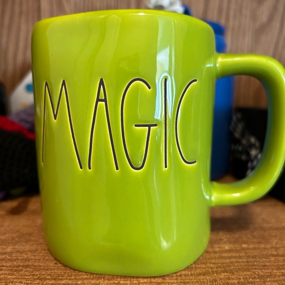 MAGIC - Picture 1 of 1